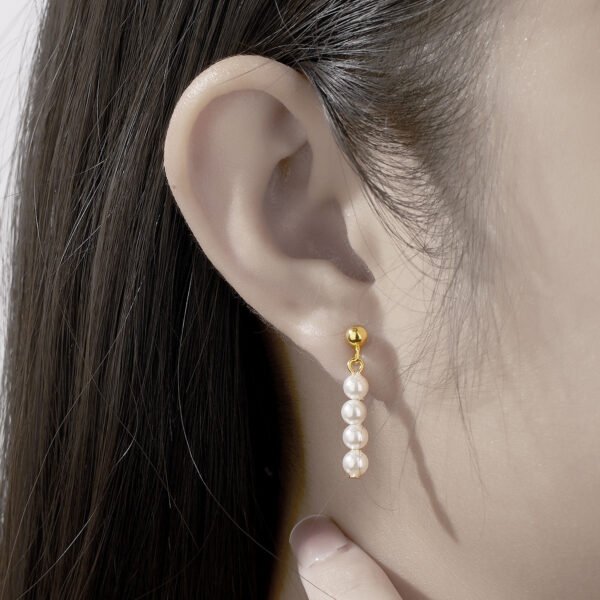 Mini Pearl Sugarcane Shape Cute Girl Earrings 2cm White Shell Beads String Temperament Ladies Earrings Daily Jewelry Accessories